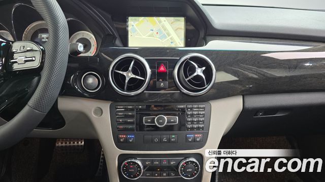 Mercedes-Benz GLK-Class 2015 — photo 18