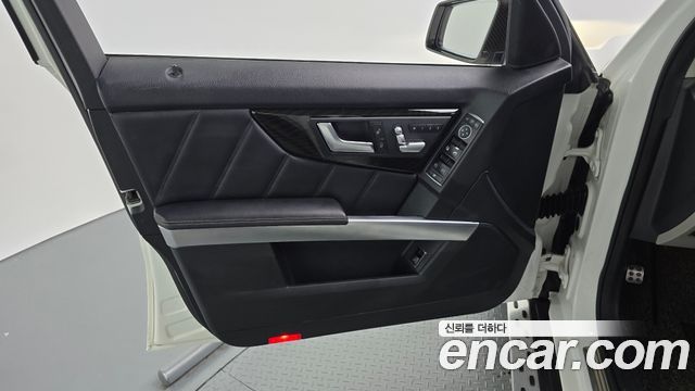 Mercedes-Benz GLK-Class 2015 — photo 14
