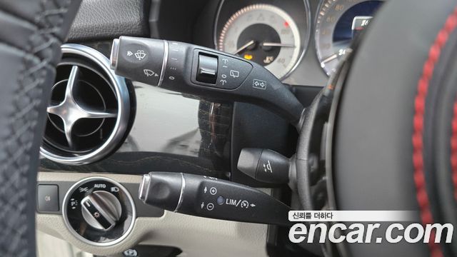 Mercedes-Benz GLK-Class 2015 — photo 29
