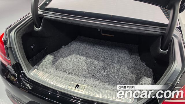 Kia K9 2022 — photo 25