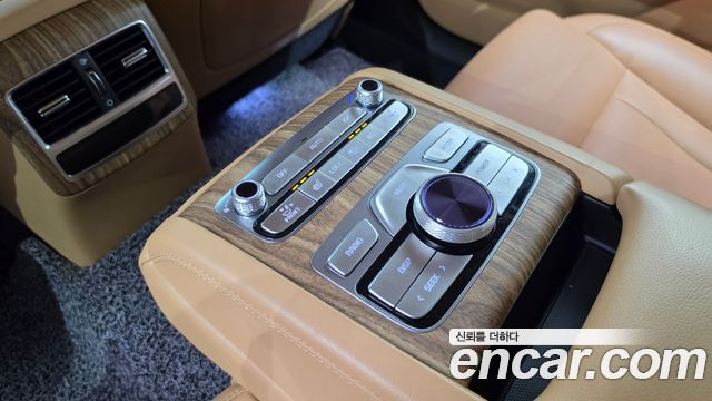 Kia K9 2022 — photo 30