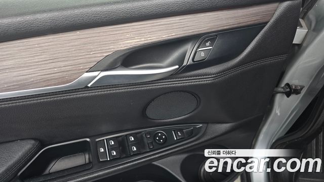 BMW X5 2014 — photo 29