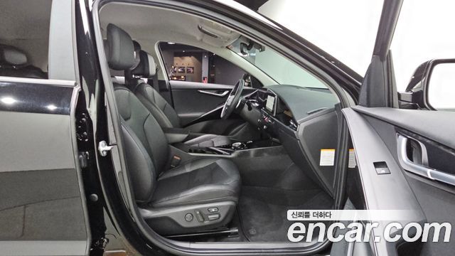 Kia Niro 2024 — photo 17