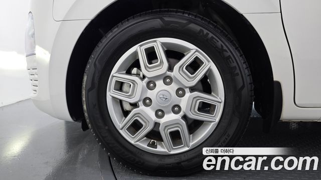 Hyundai Staria 2023 — photo 5