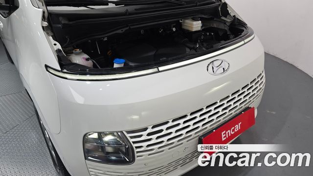 Hyundai Staria 2023 — photo 6