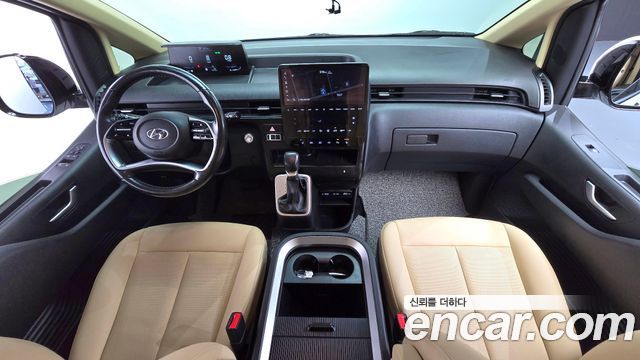 Hyundai Staria 2023 — photo 7