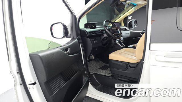 Hyundai Staria 2023 — photo 10