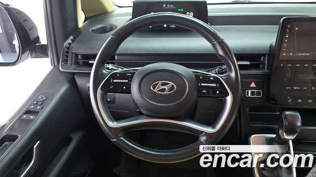 Hyundai Staria 2023 — photo 12