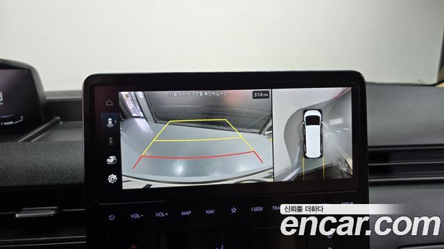 Hyundai Staria 2023 — photo 13