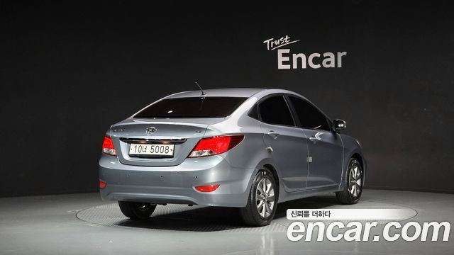 Hyundai Accent 2018 — photo 2