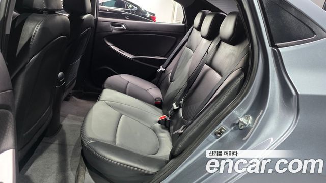 Hyundai Accent 2018 — photo 11
