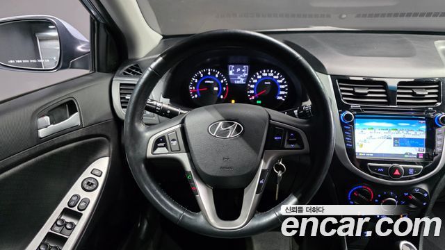 Hyundai Accent 2018 — photo 13