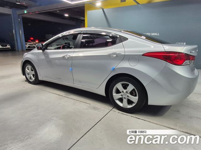 Hyundai AVANTE 2014 — photo 3