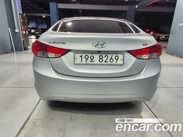Hyundai AVANTE 2014 — photo 4