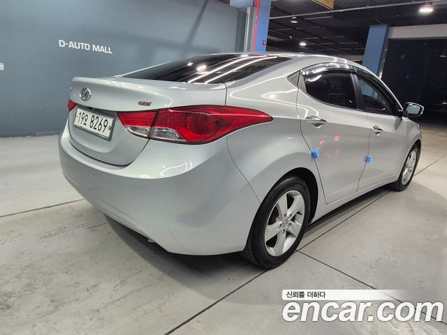 Hyundai AVANTE 2014 — photo 5