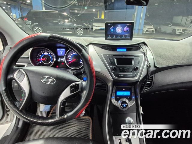 Hyundai AVANTE 2014 — photo 7