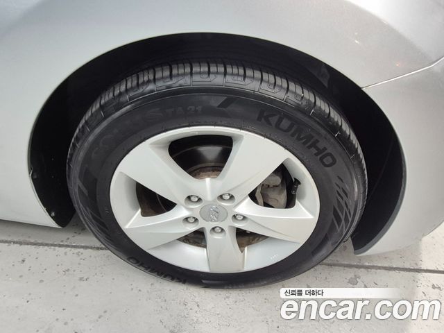 Hyundai AVANTE 2014 — photo 20