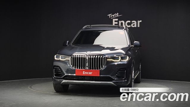 BMW X7 2021 — photo 3