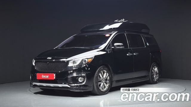 Kia Canival 2017 — photo 1