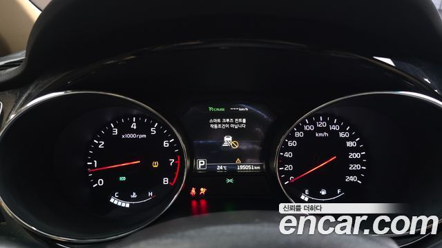 Kia Canival 2017 — photo 8