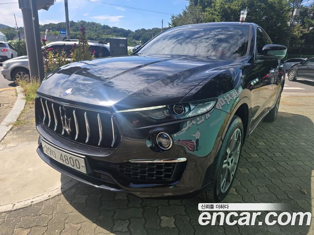 Maserati Levante 2019 — photo 2