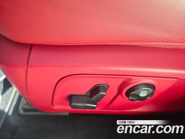 Maserati Levante 2019 — photo 10