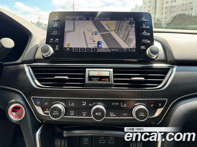 Honda Accord 2021 — photo 9