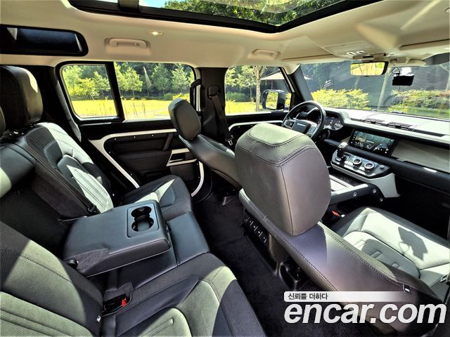 Land Rover Defender 2020 — photo 6