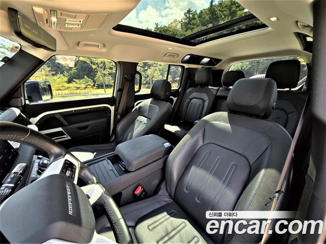 Land Rover Defender 2020 — photo 8