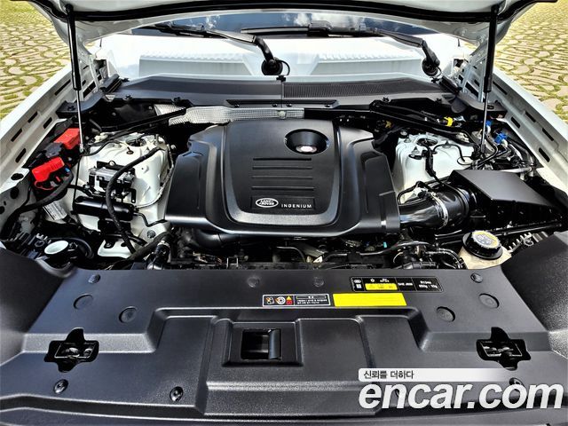 Land Rover Defender 2020 — photo 20