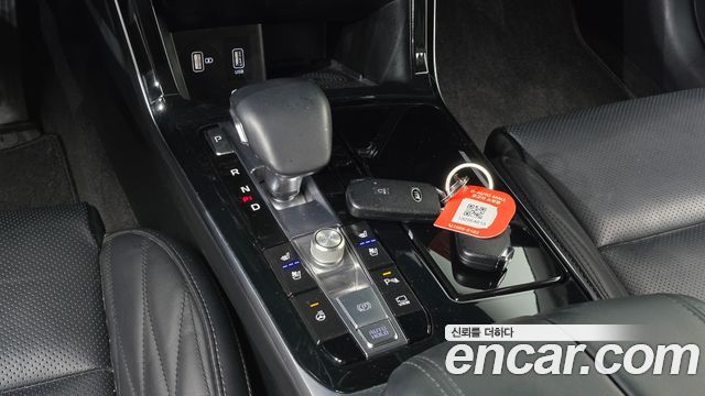 Kia K7 2020 — photo 12