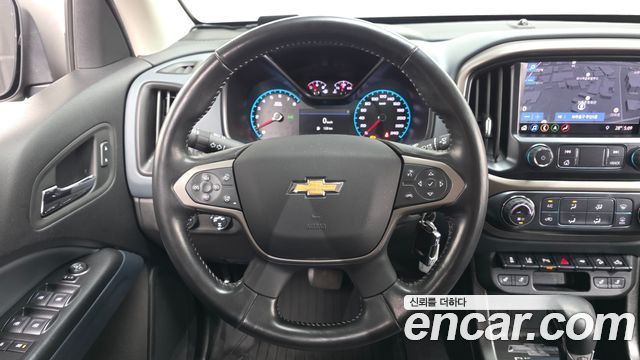 Chevrolet Korea Colorado 2022 — photo 19