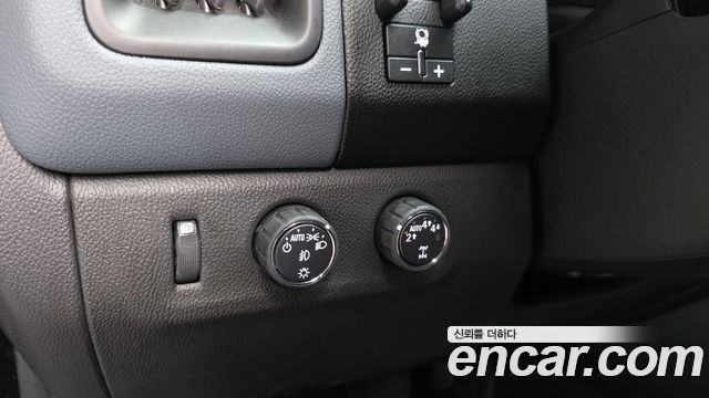 Chevrolet Korea Colorado 2022 — photo 24
