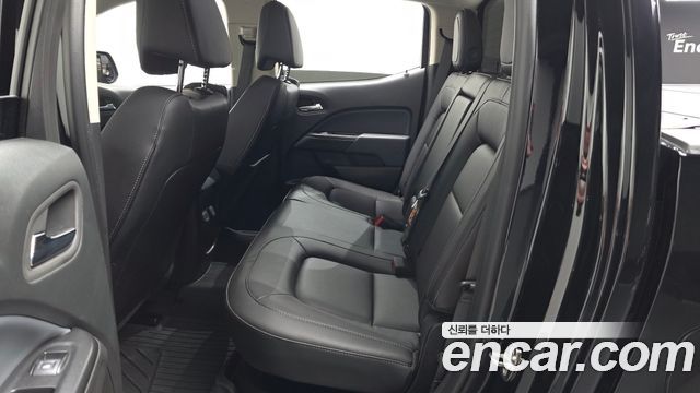 Chevrolet Korea Colorado 2022 — photo 16