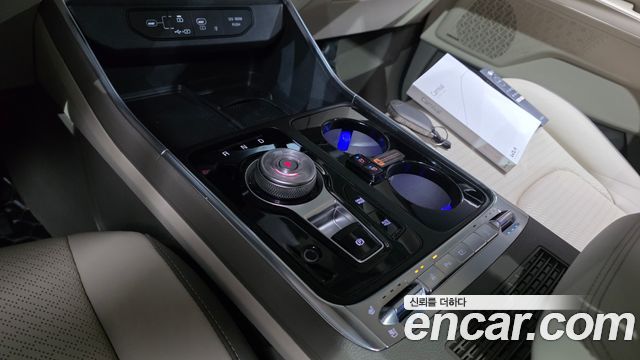 Kia Canival 2024 — photo 12