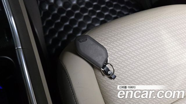 Kia Canival 2024 — photo 19