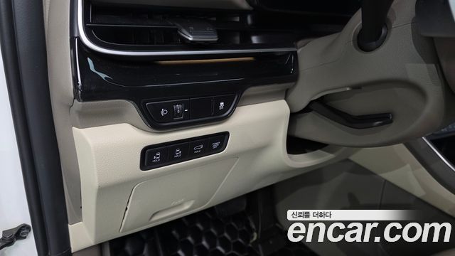 Kia Canival 2024 — photo 26