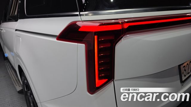 Kia Canival 2024 — photo 9
