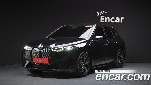 BMW iX 2023 — photo 32