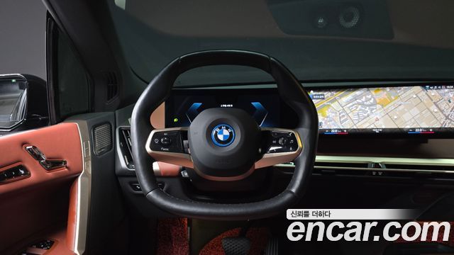 BMW iX 2023 — photo 18