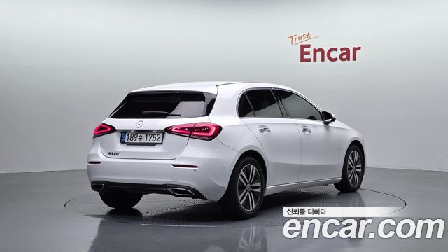Mercedes-Benz A-Class 2021 — photo 2