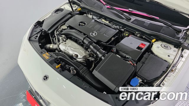 Mercedes-Benz A-Class 2021 — photo 6
