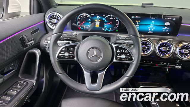 Mercedes-Benz A-Class 2021 — photo 13