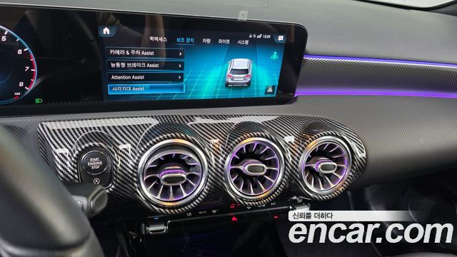 Mercedes-Benz A-Class 2021 — photo 14