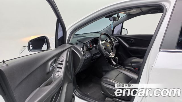 Chevrolet Korea Trax 2017 — photo 13