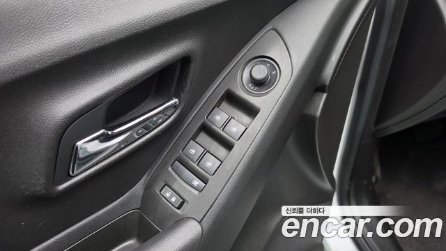 Chevrolet Korea Trax 2017 — photo 25