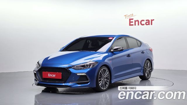 Hyundai AVANTE 2017 — photo 1