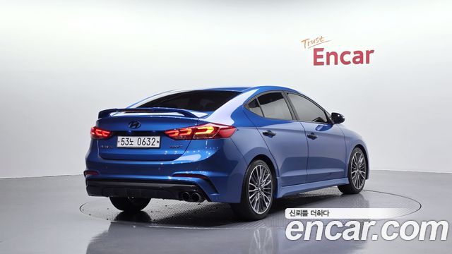 Hyundai AVANTE 2017 — photo 2