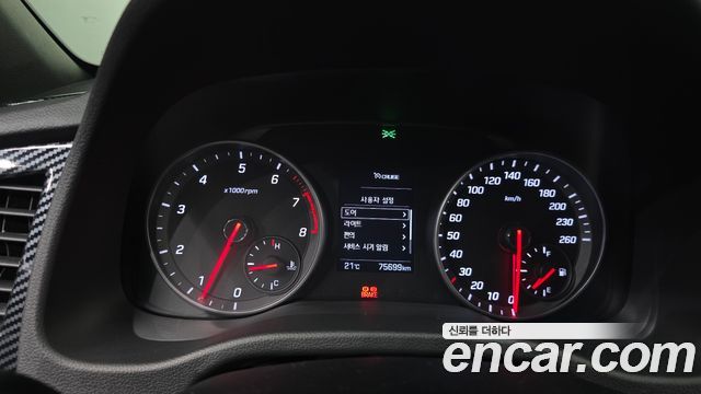 Hyundai AVANTE 2017 — photo 11