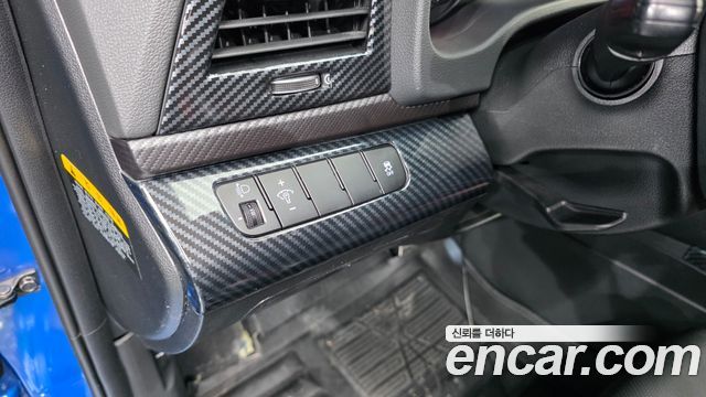 Hyundai AVANTE 2017 — photo 24